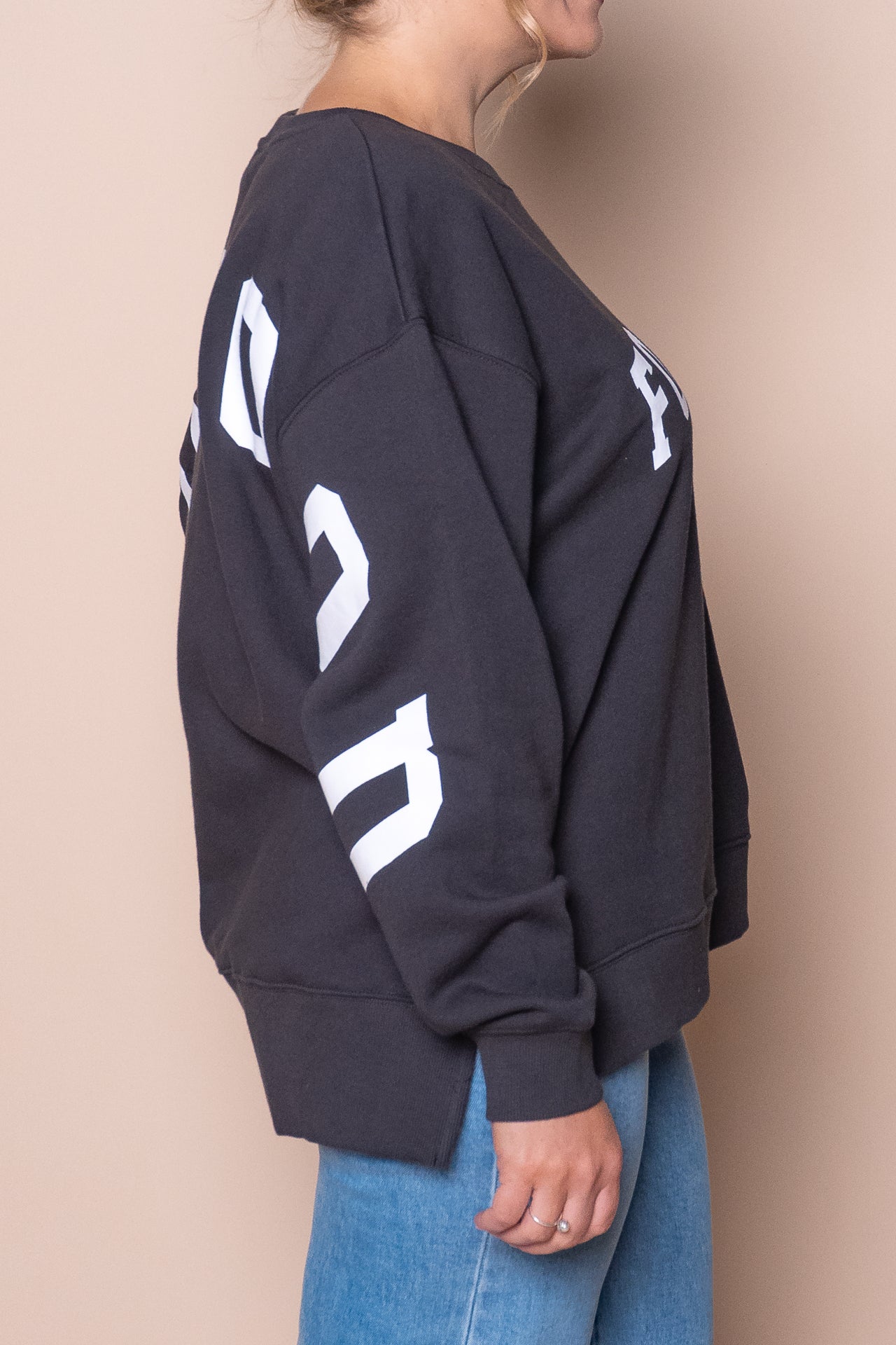 Interval Crew in Dark Grey/White - Foxwood