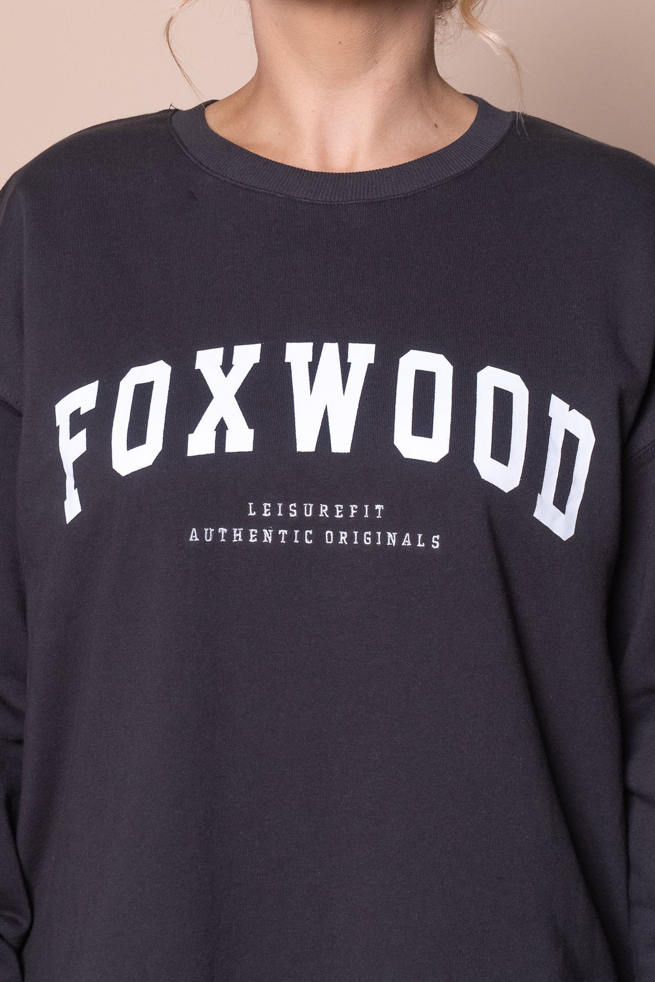 Interval Crew in Dark Grey/White - Foxwood