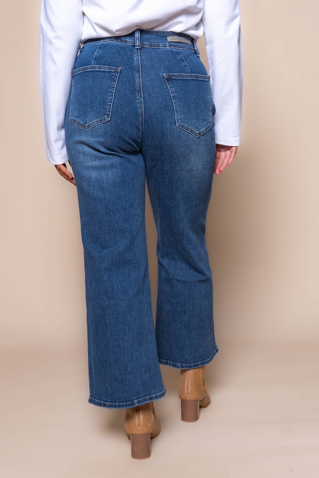 Dotti Wide Leg Crop Jeans in Mid Denim
