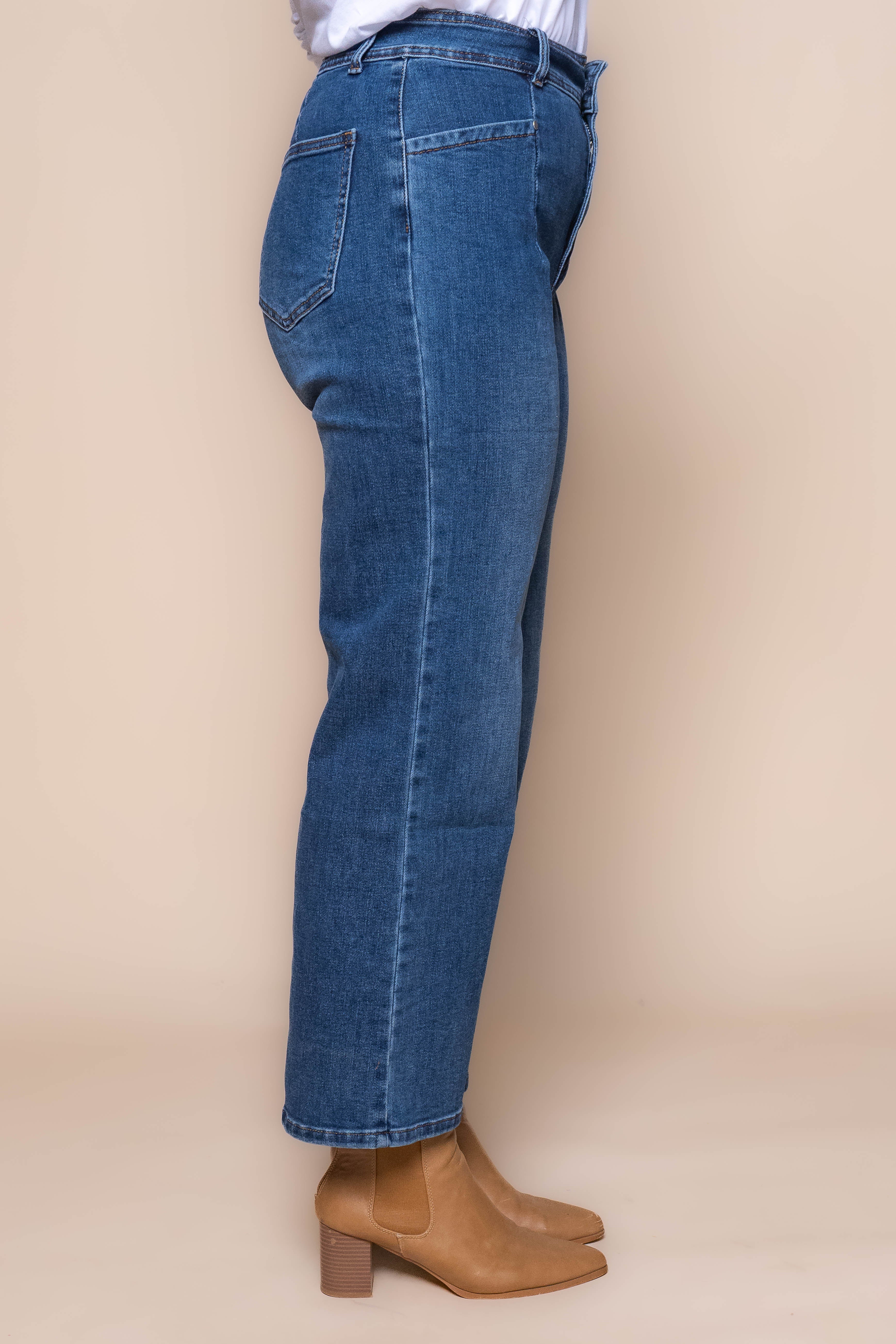 Dotti Wide Leg Crop Jeans in Mid Denim