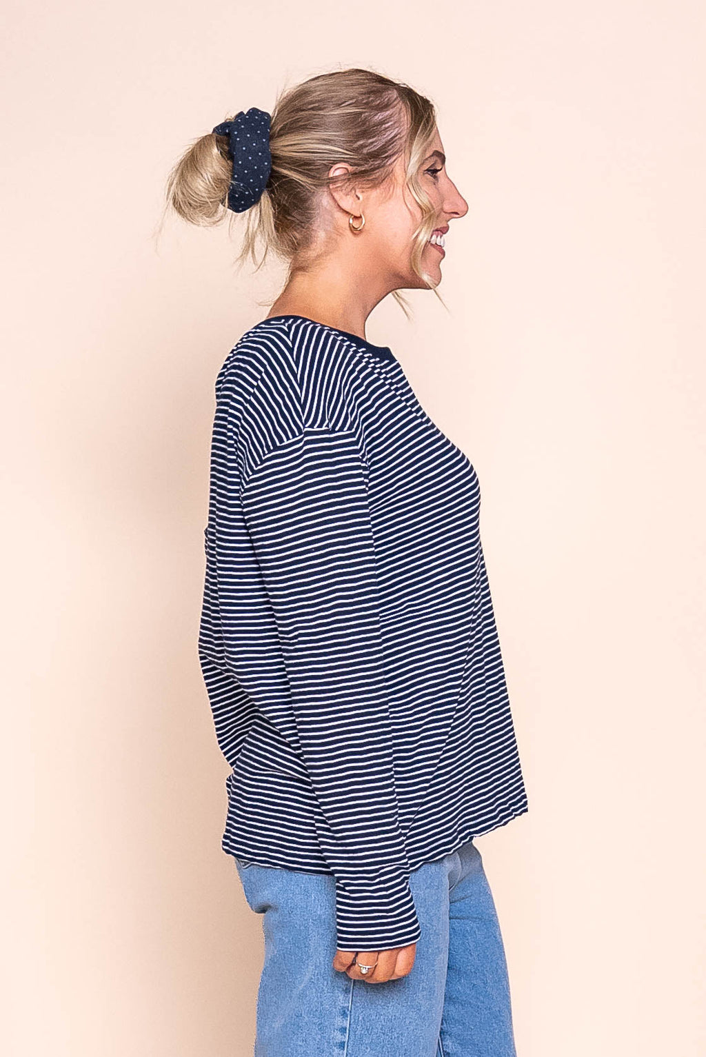 Hutch L/S Tee in Navy/White Stripe - Foxwood