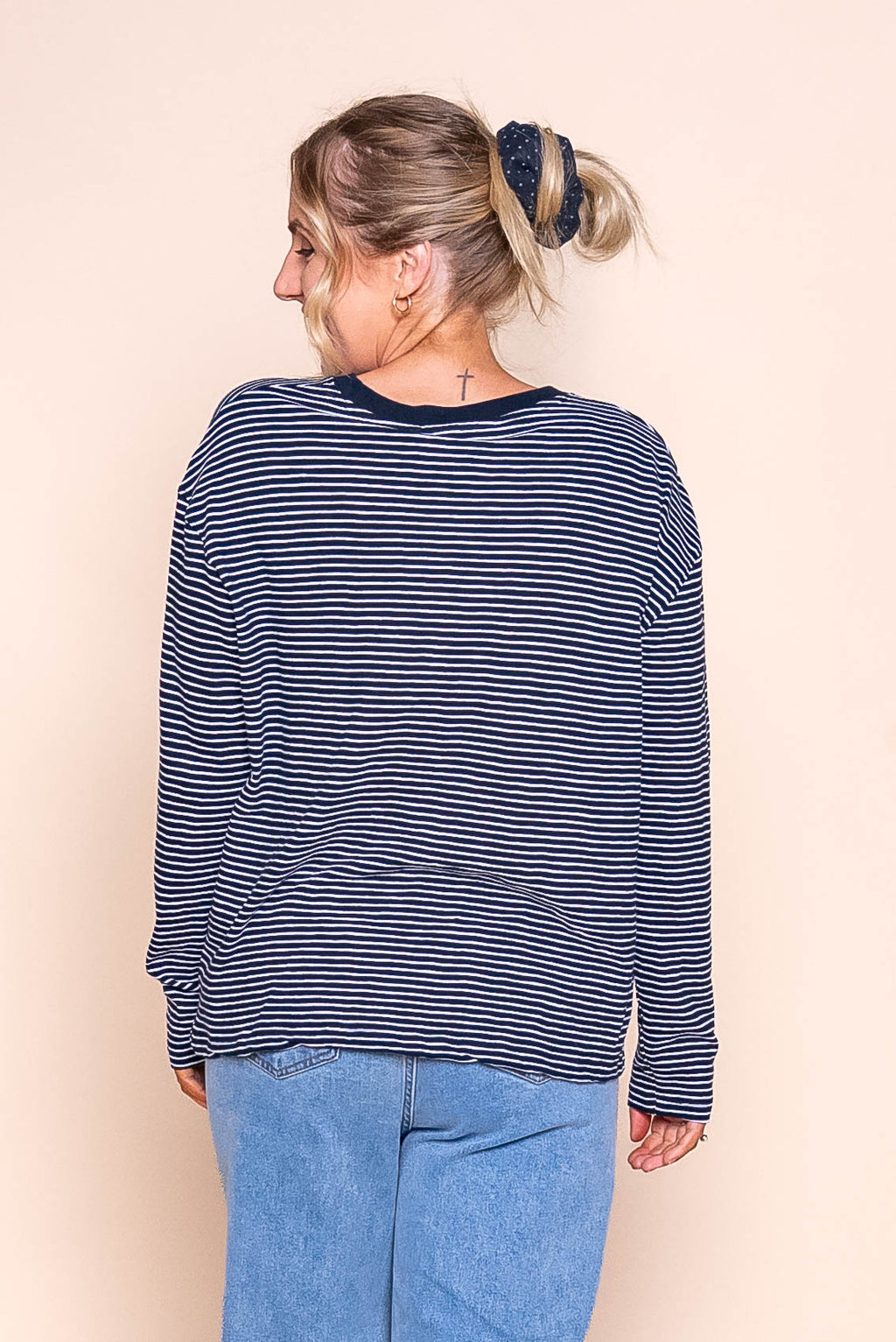 Hutch L/S Tee in Navy/White Stripe - Foxwood