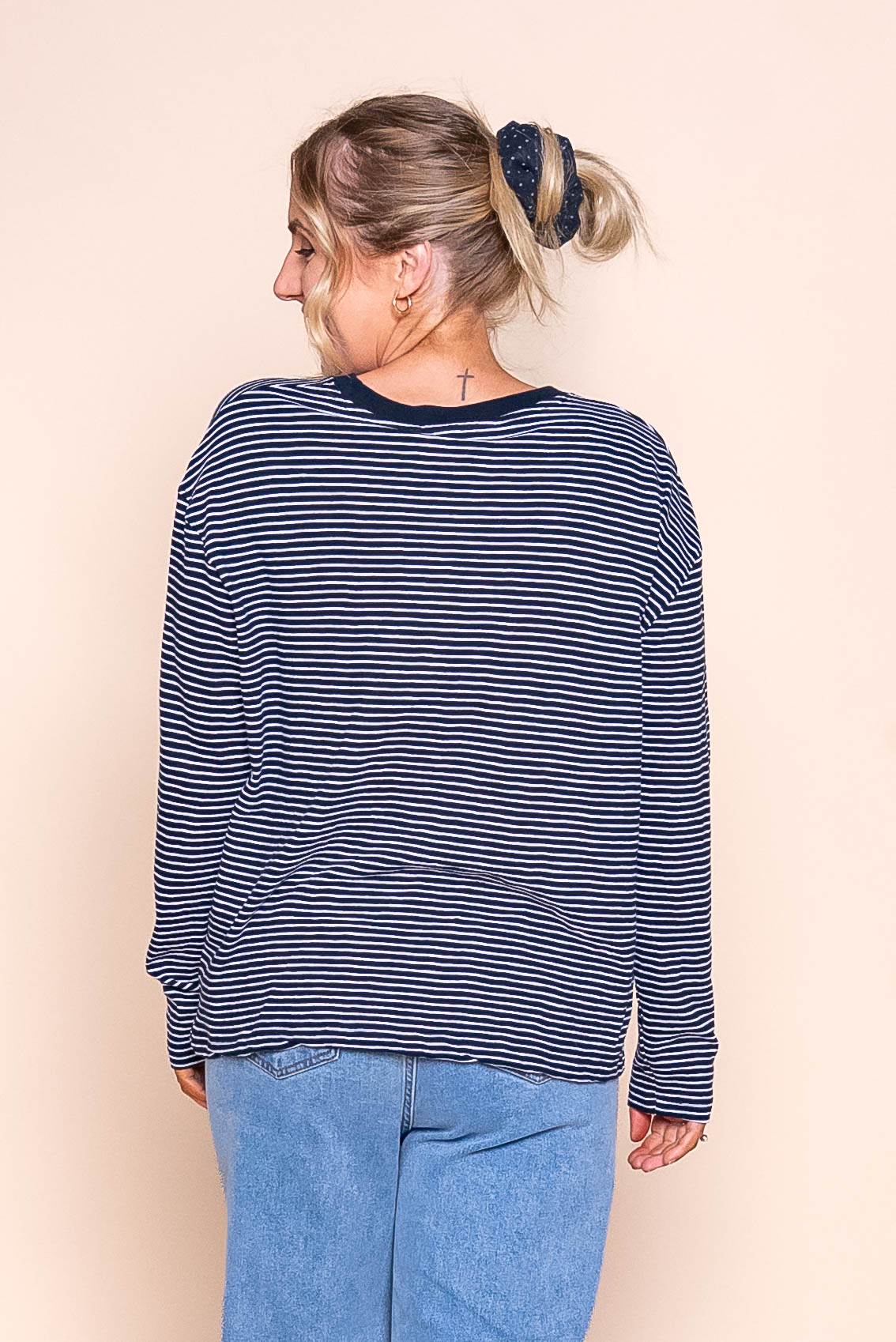 Hutch L/S Tee in Navy/White Stripe - Foxwood