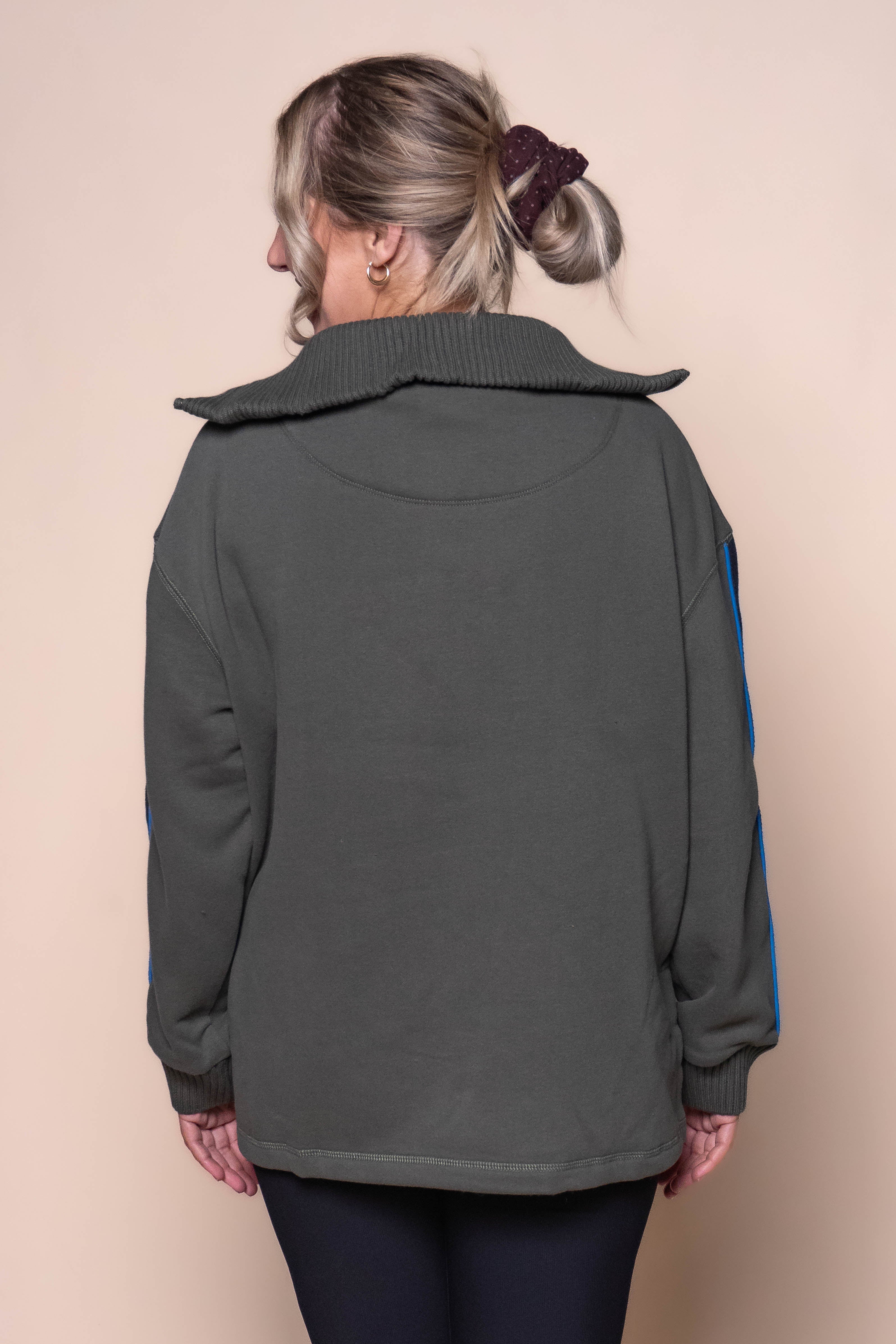 Knit Collar Crew in Khaki - Foxwood