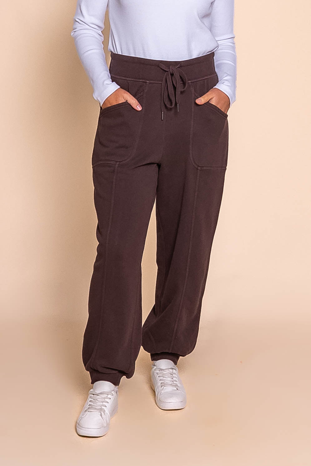 Leo Trackpants in Coffee - Foxwood