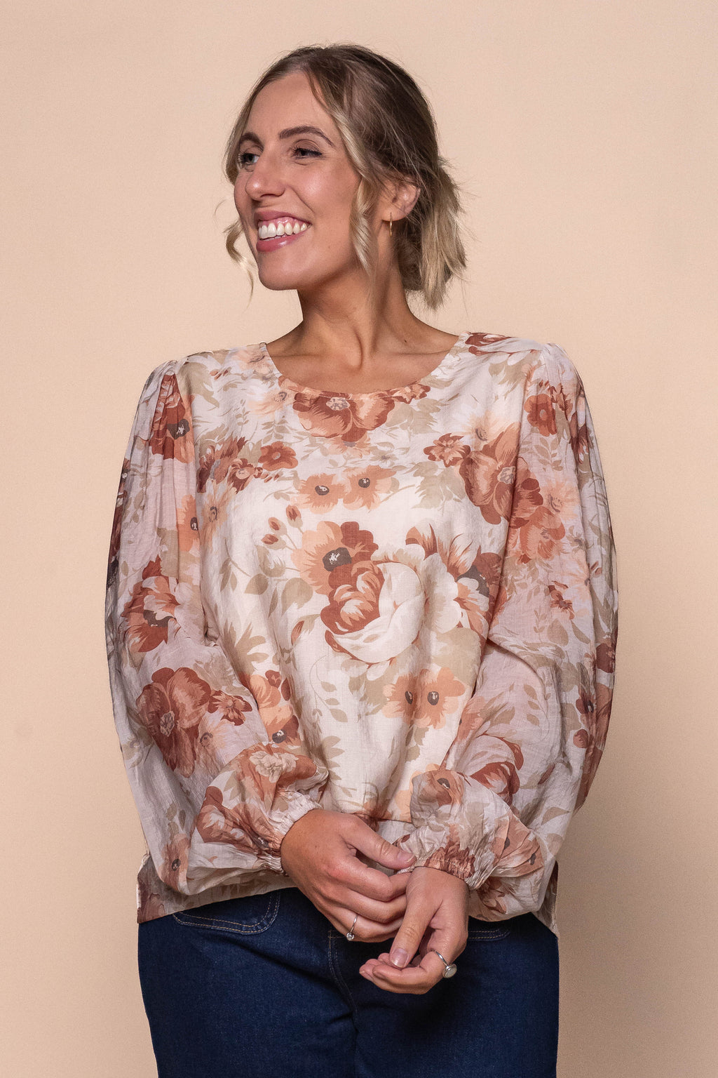 Darcy Floral Top in Cream