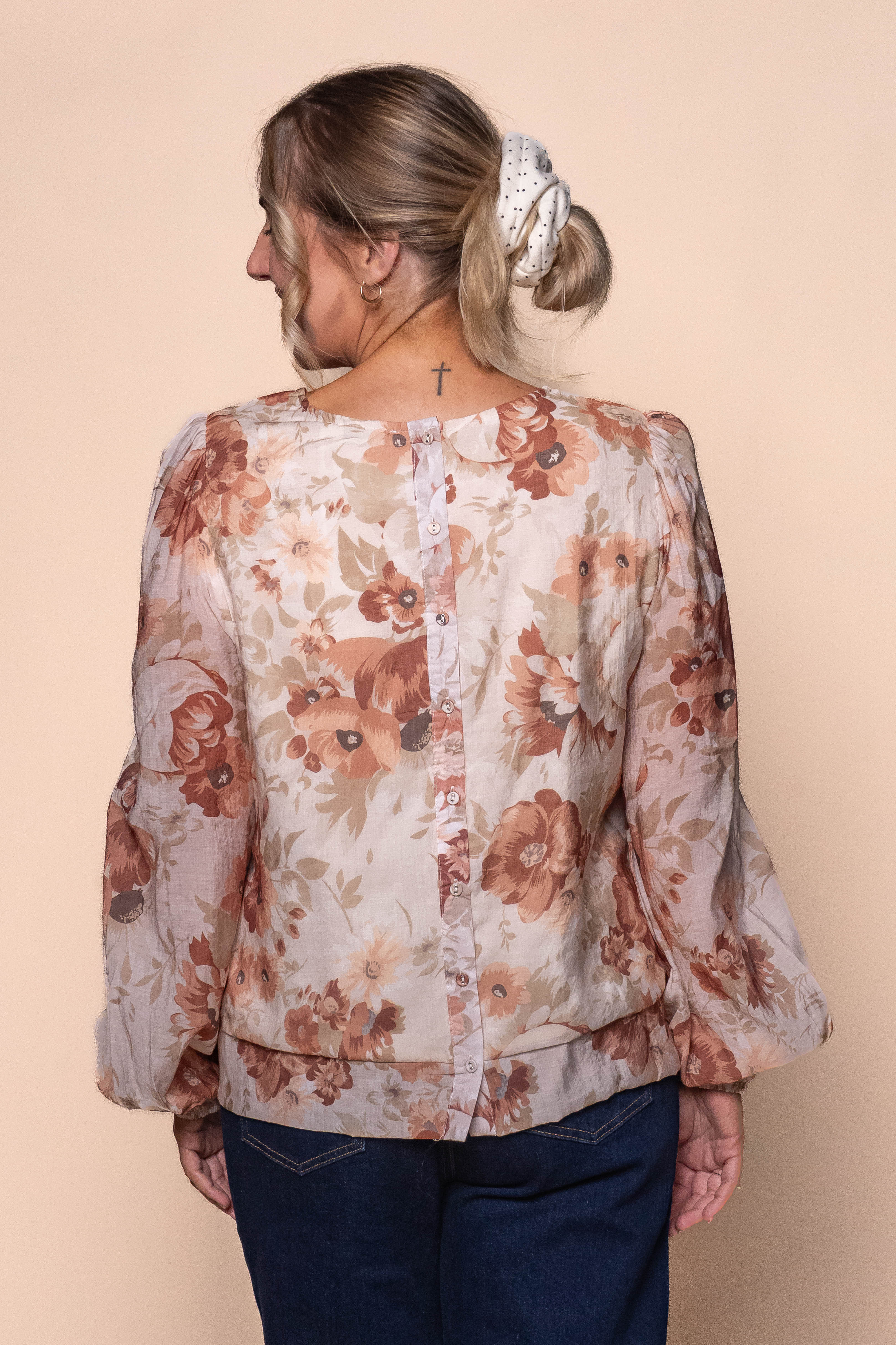 Darcy Floral Top in Cream