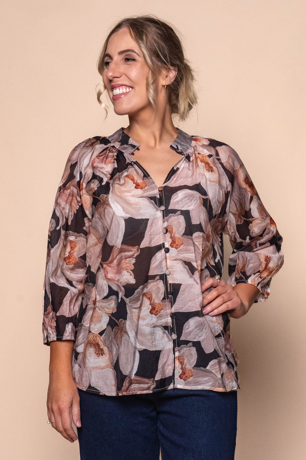 Avery Top in Black