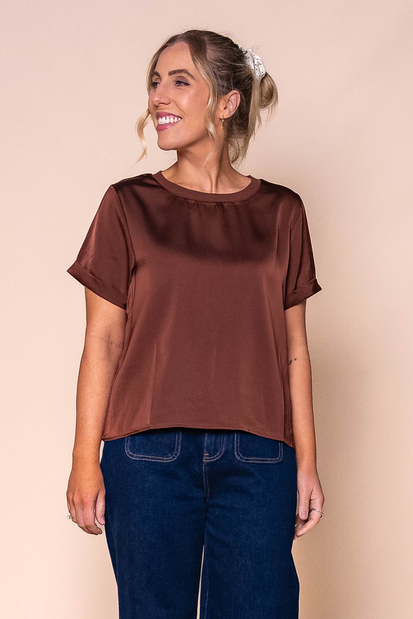 Nadine S/S Satin Tee in Brown
