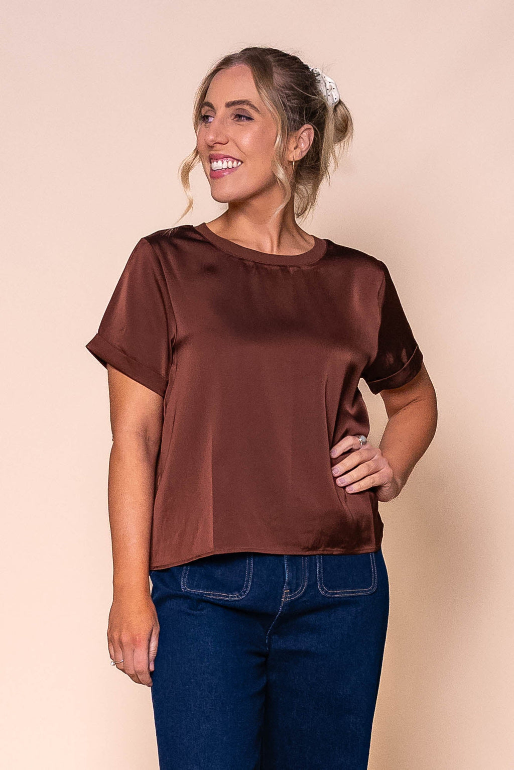 Nadine S/S Satin Tee in Brown