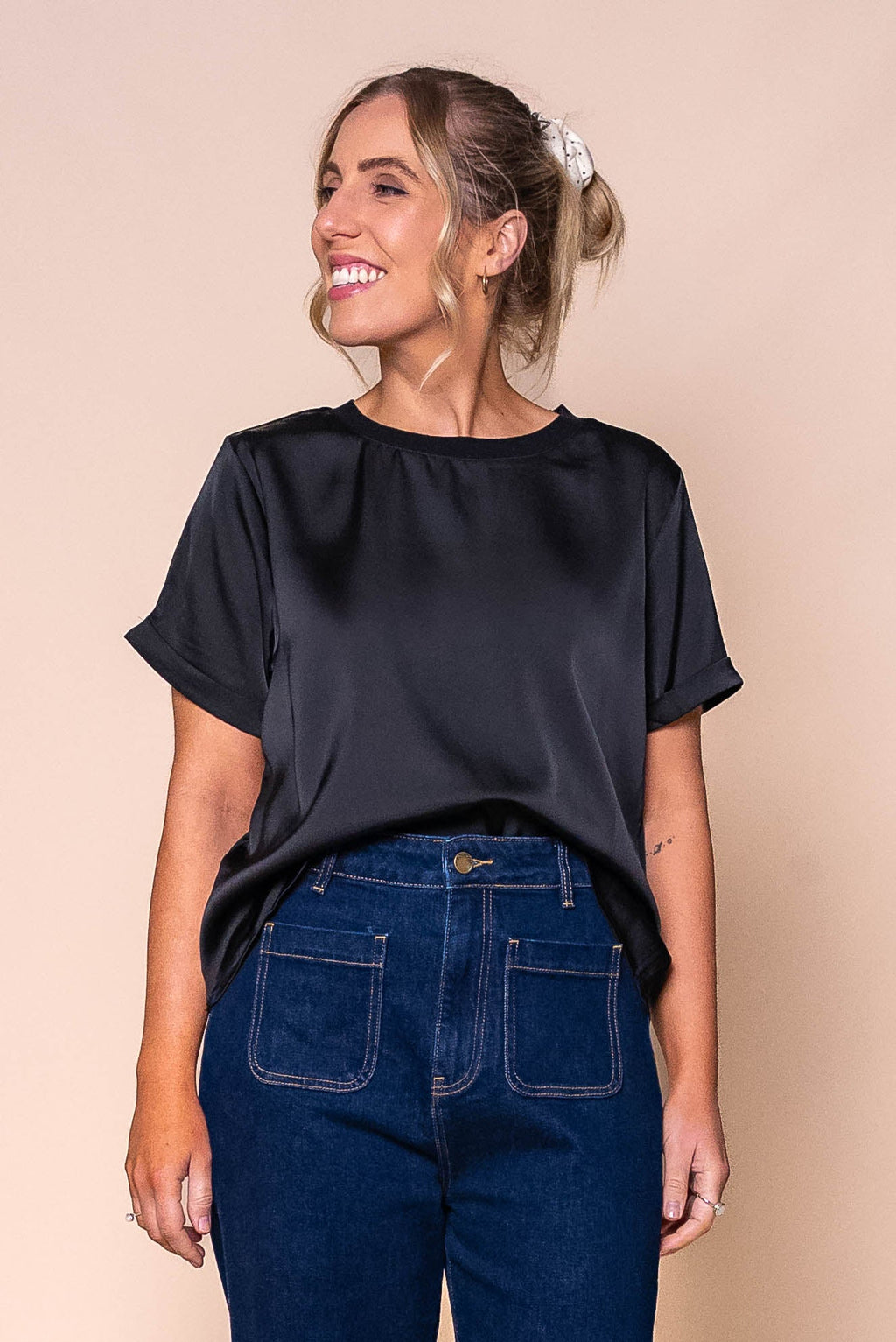 Nadine S/S Satin Tee in Black