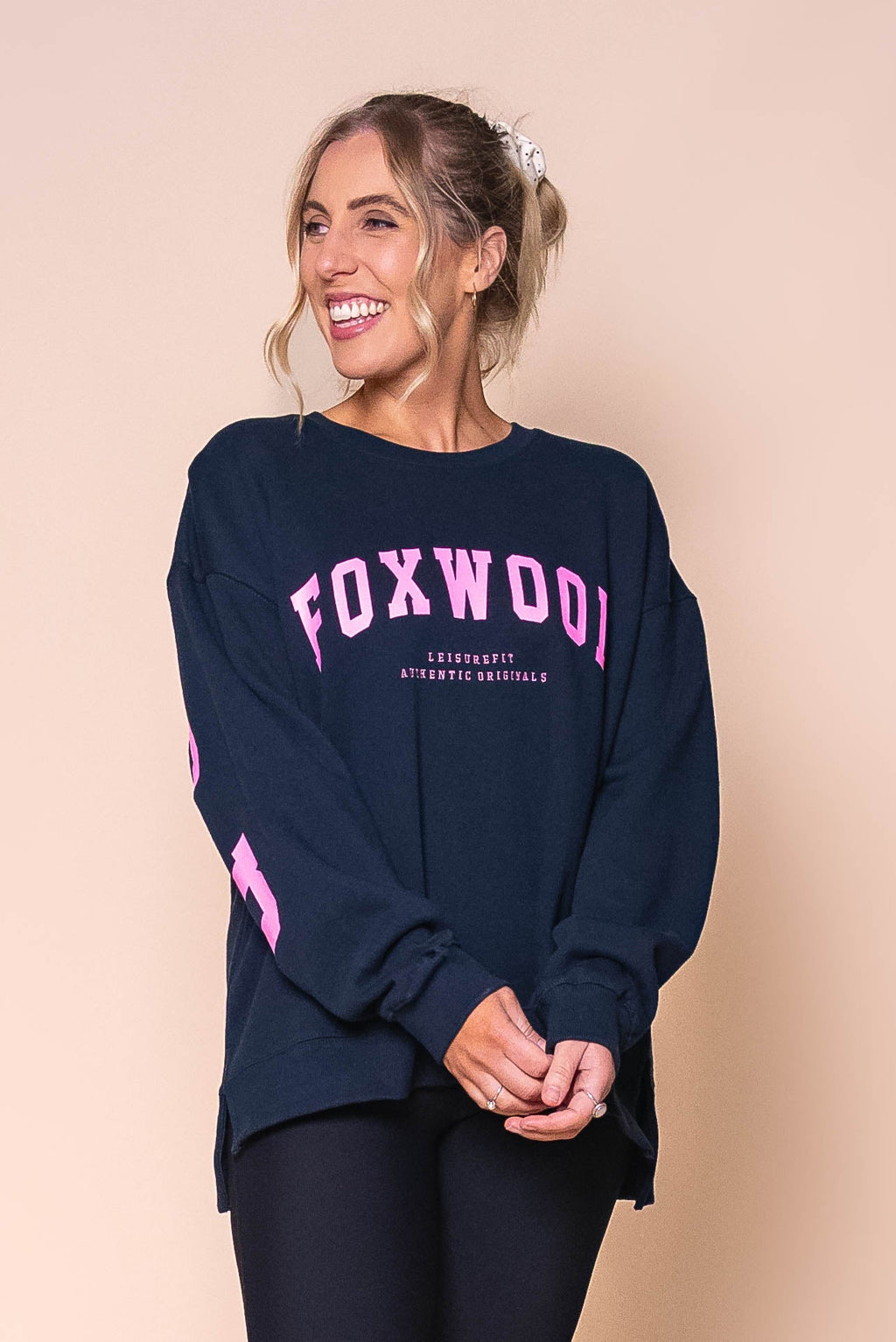 Interval Crew in Navy/Neon Pink - Foxwood