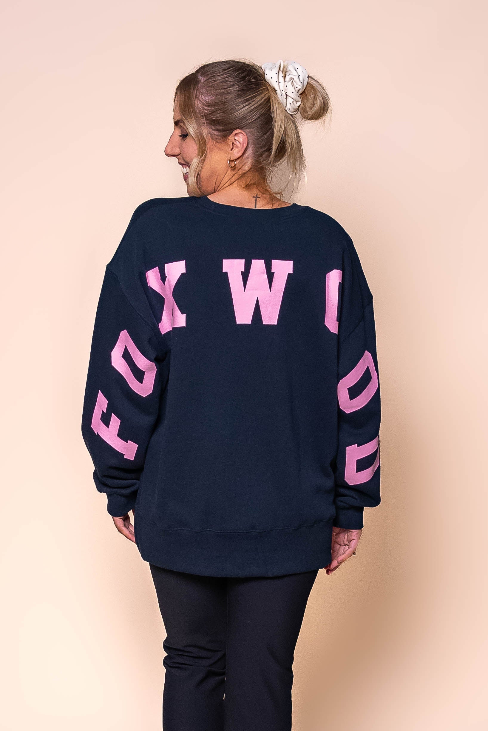 Interval Crew in Navy/Neon Pink - Foxwood