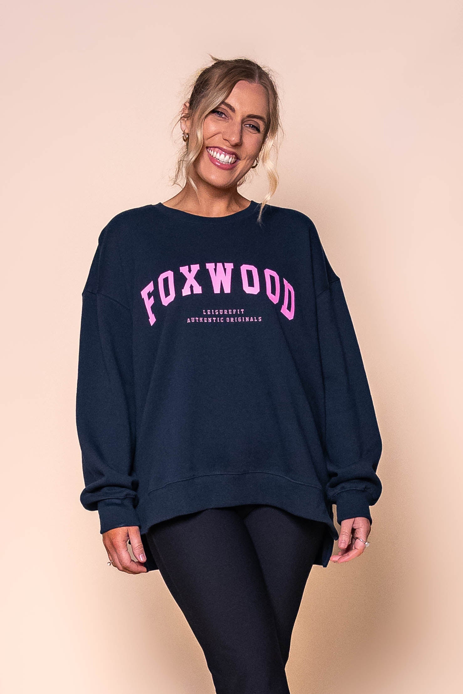 Interval Crew in Navy/Neon Pink - Foxwood