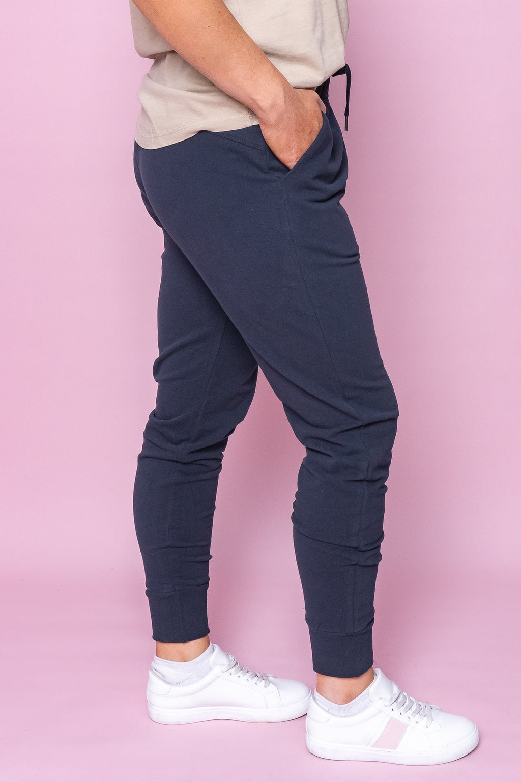 Lazy Days Joggers in Navy - Foxwood