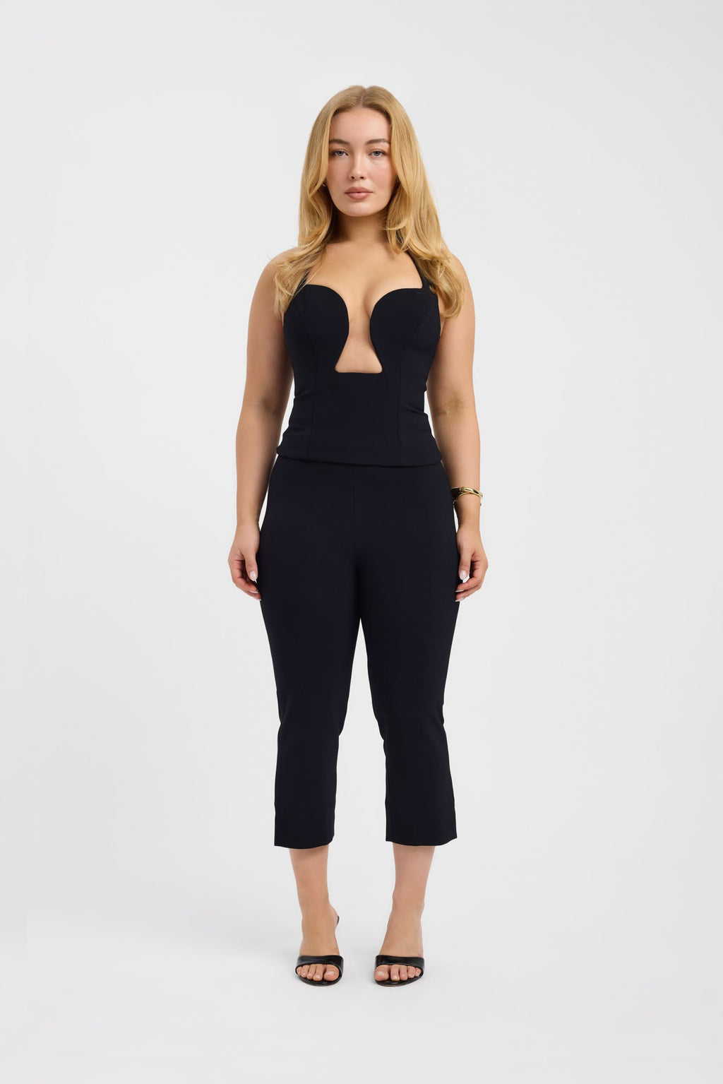 Alto Low Cut Top