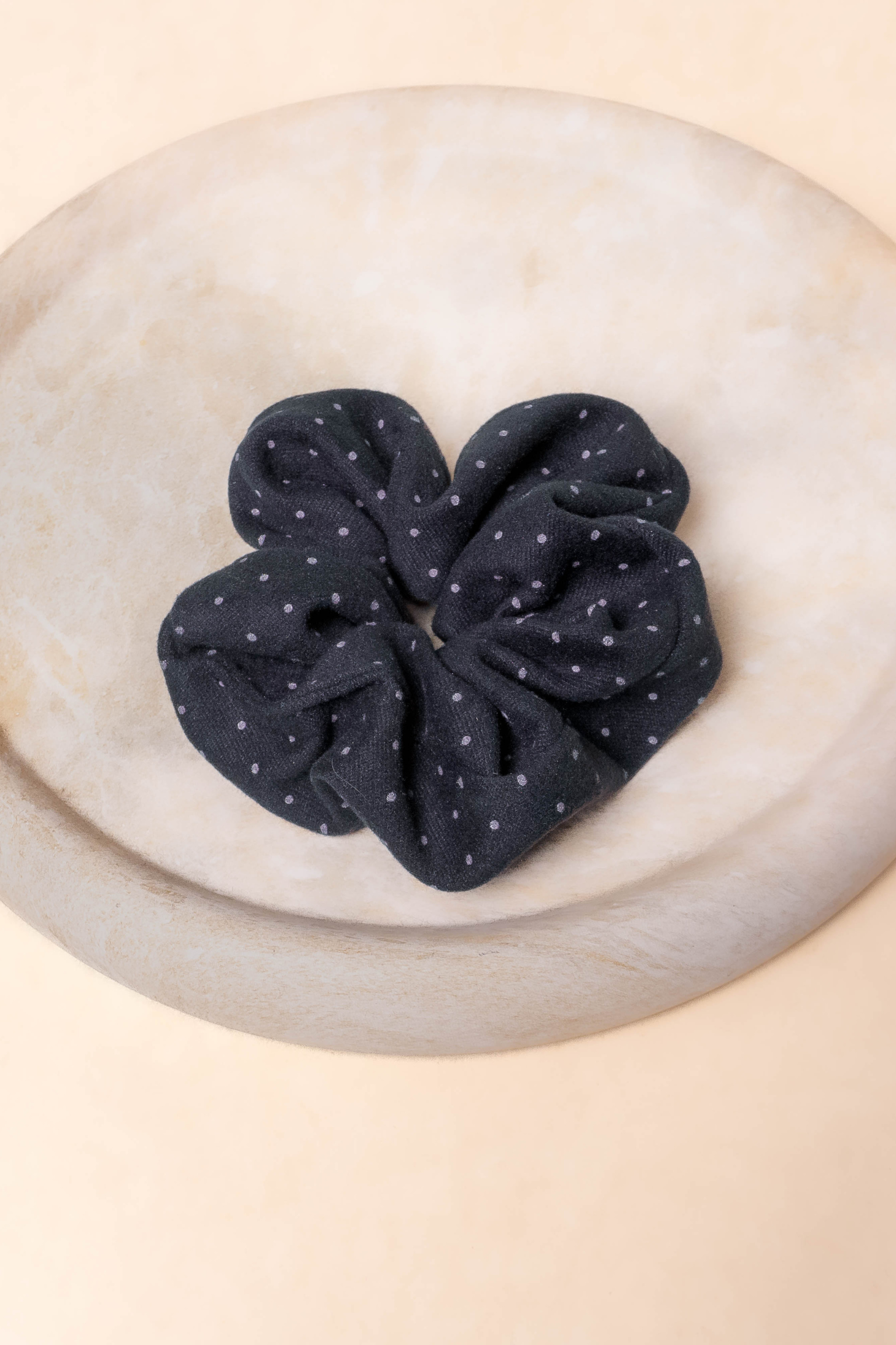 Lenny Scrunchie in Navy